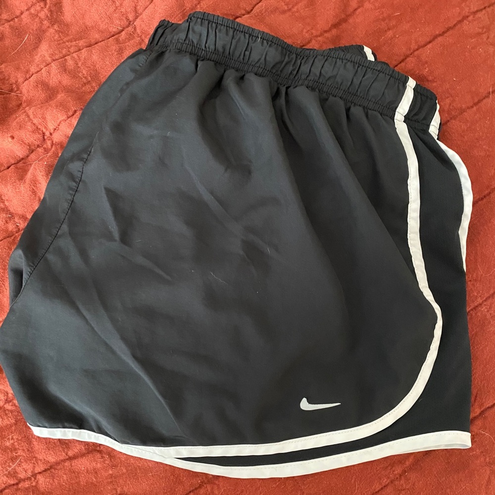 Nike Women's Tempo Dry Core 3'' Running Shorts